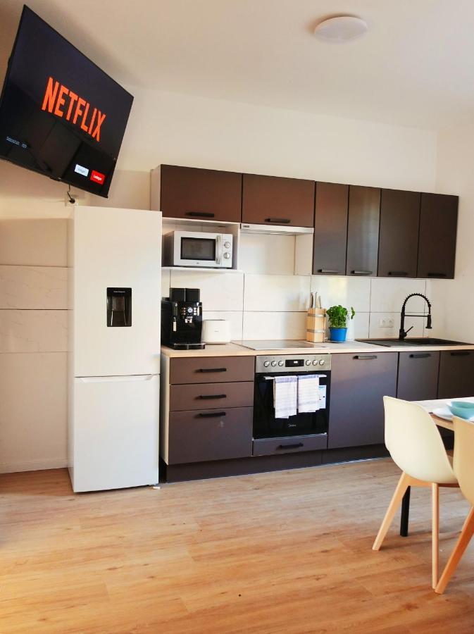 Luvono Apartments - 2 Schlafzimmer / Netflix / Disney+ Magdeburg Dış mekan fotoğraf